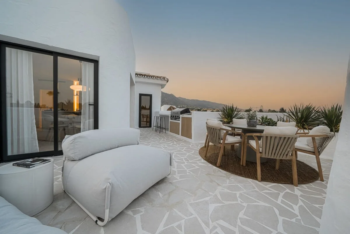 Accessible Two Bedroom Penthouse in Marbella photo 3