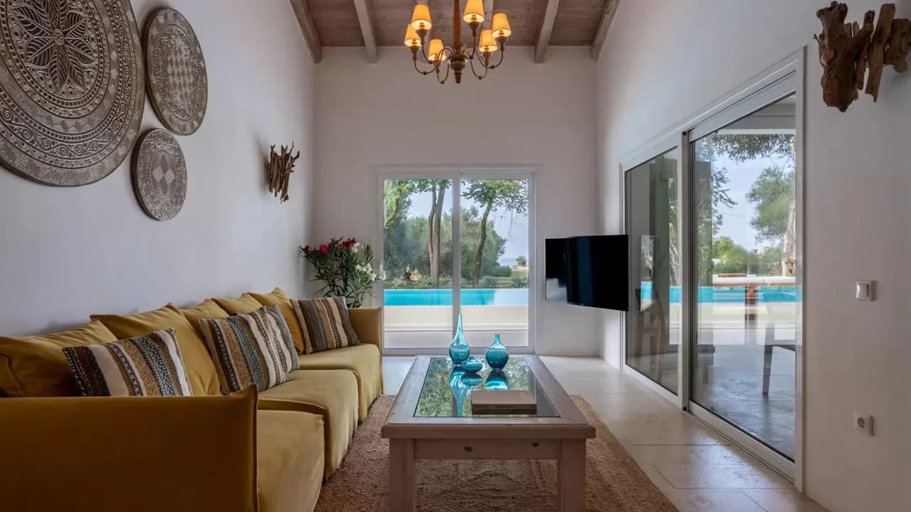 Seafront Villa with Private Beach Access photo 2