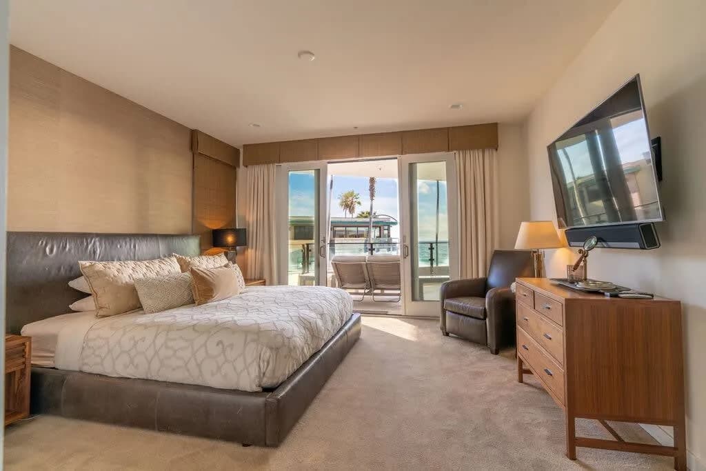 Ocean View Beachside Retreat in San Diego photo 5