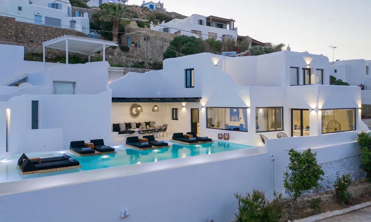 Luxury Villa with Sea Views in Mykonos