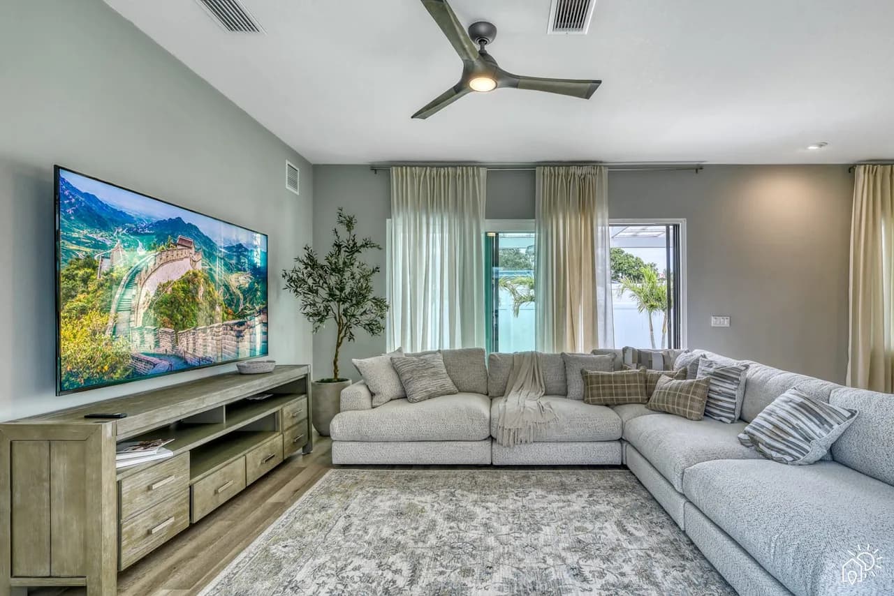 Heated Pool Villa Retreat in Siesta Key Florida photo 3
