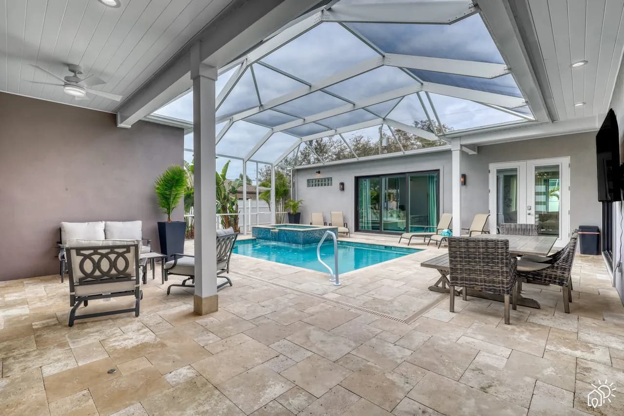 Heated Pool Villa Retreat in Siesta Key Florida photo 4