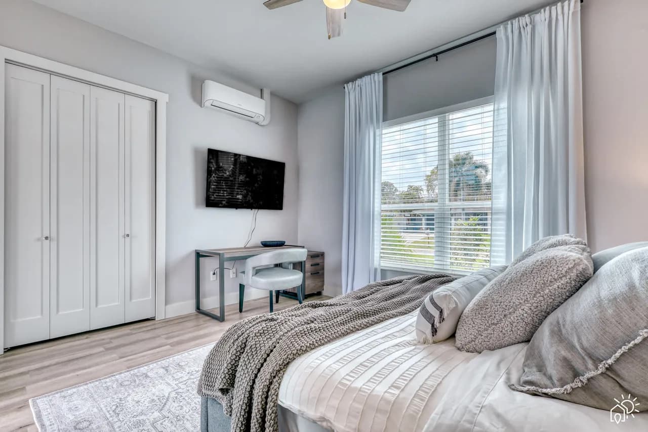 Heated Pool Villa Retreat in Siesta Key Florida photo 5