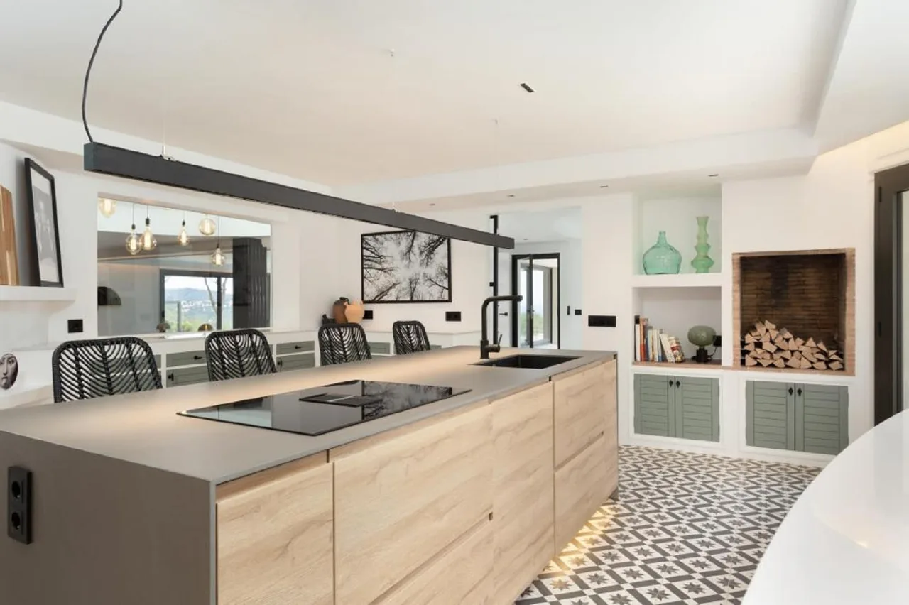 Fantastic Luxury Villa In Costa Brava photo 4