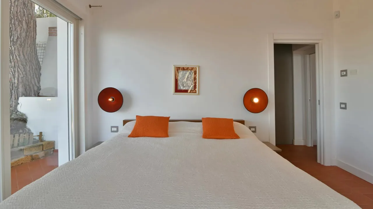 Bright Modern Villa With Infinity Pool photo 4