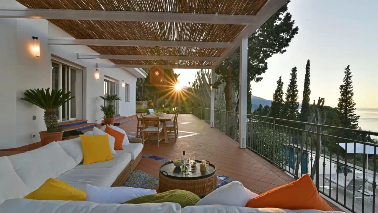 Bright Modern Villa With Infinity Pool photo 5