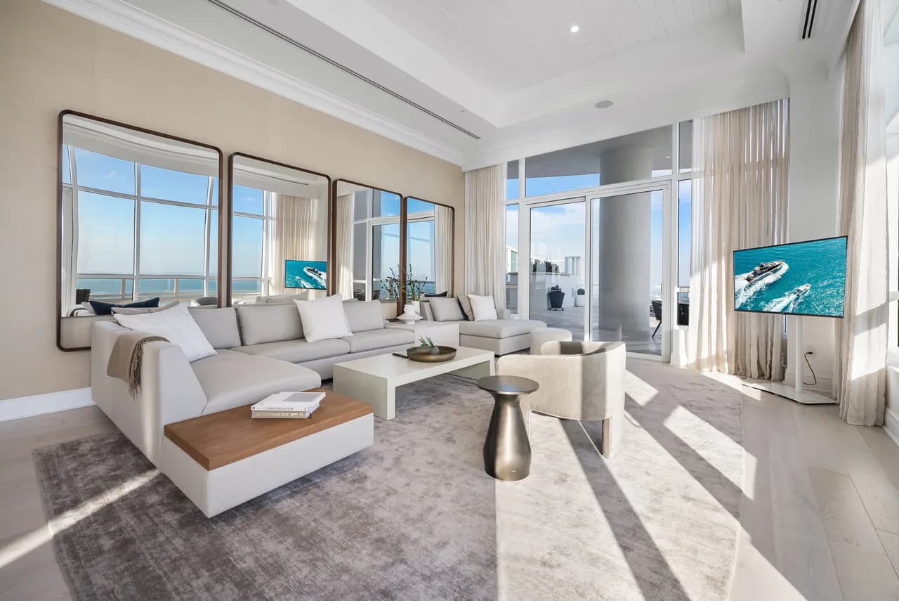 Beachfront Penthouse in Miami Beach photo 2