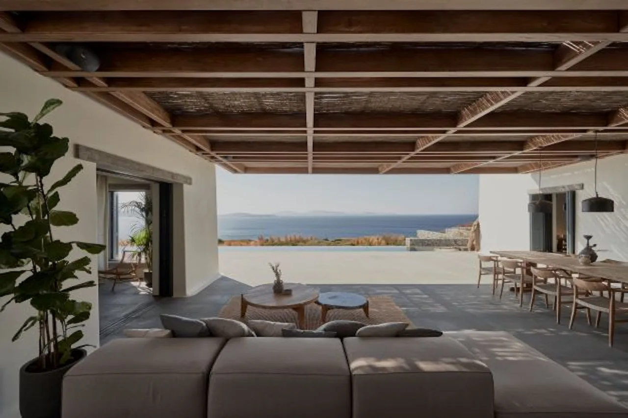 Luxurious Mykonos Villa with Sea Views photo 4