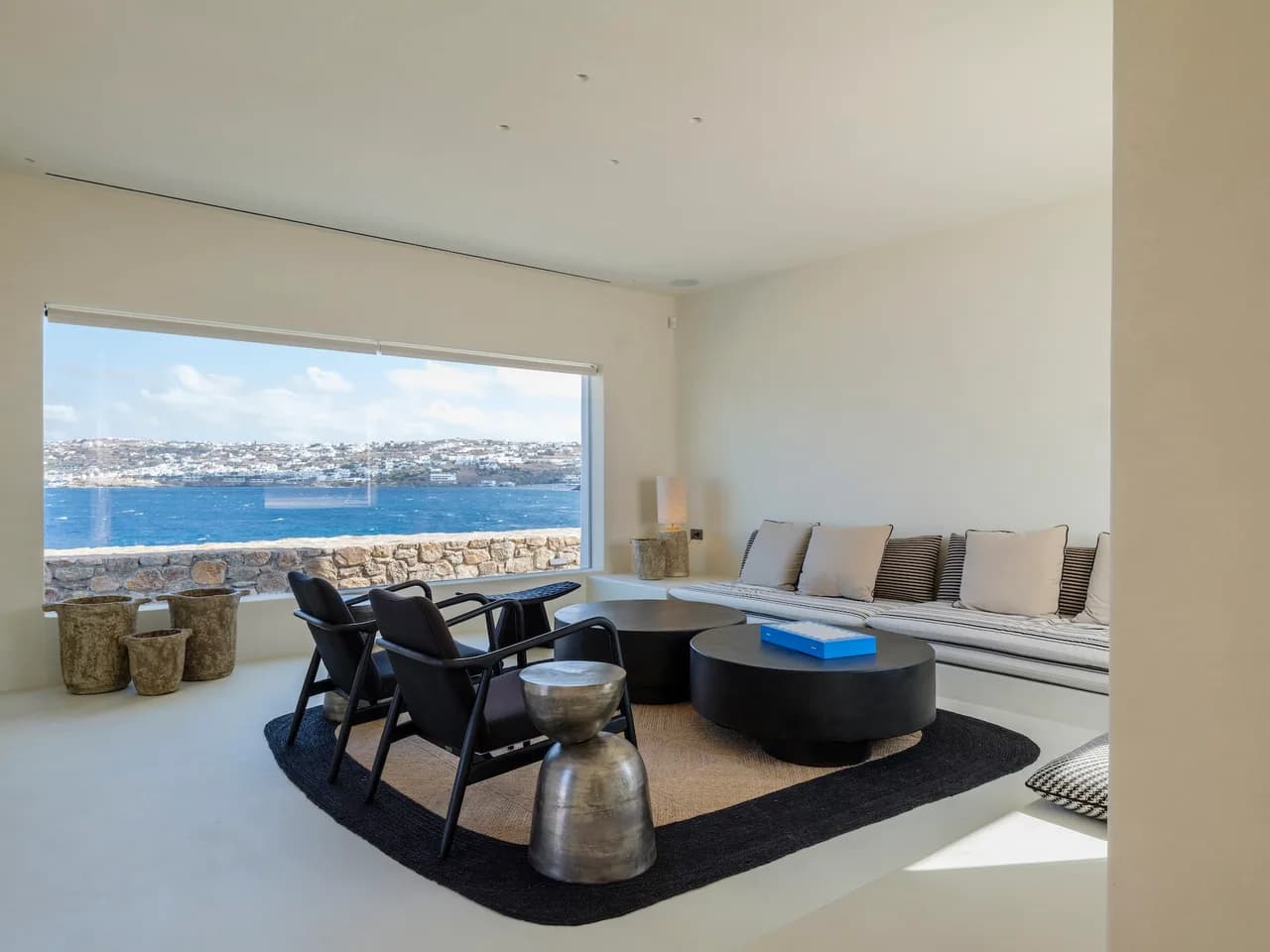 Secluded 6 Bedroom Sanctuary Overlooking Mykonos Town photo 2