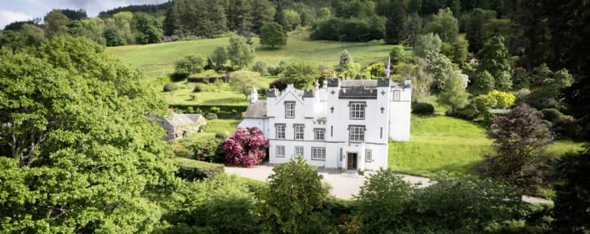 Beautiful House With Gardens Close To River Tay