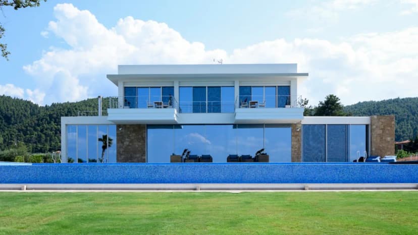 Halkidi's Mesmerizing 6BR Villa with Pool