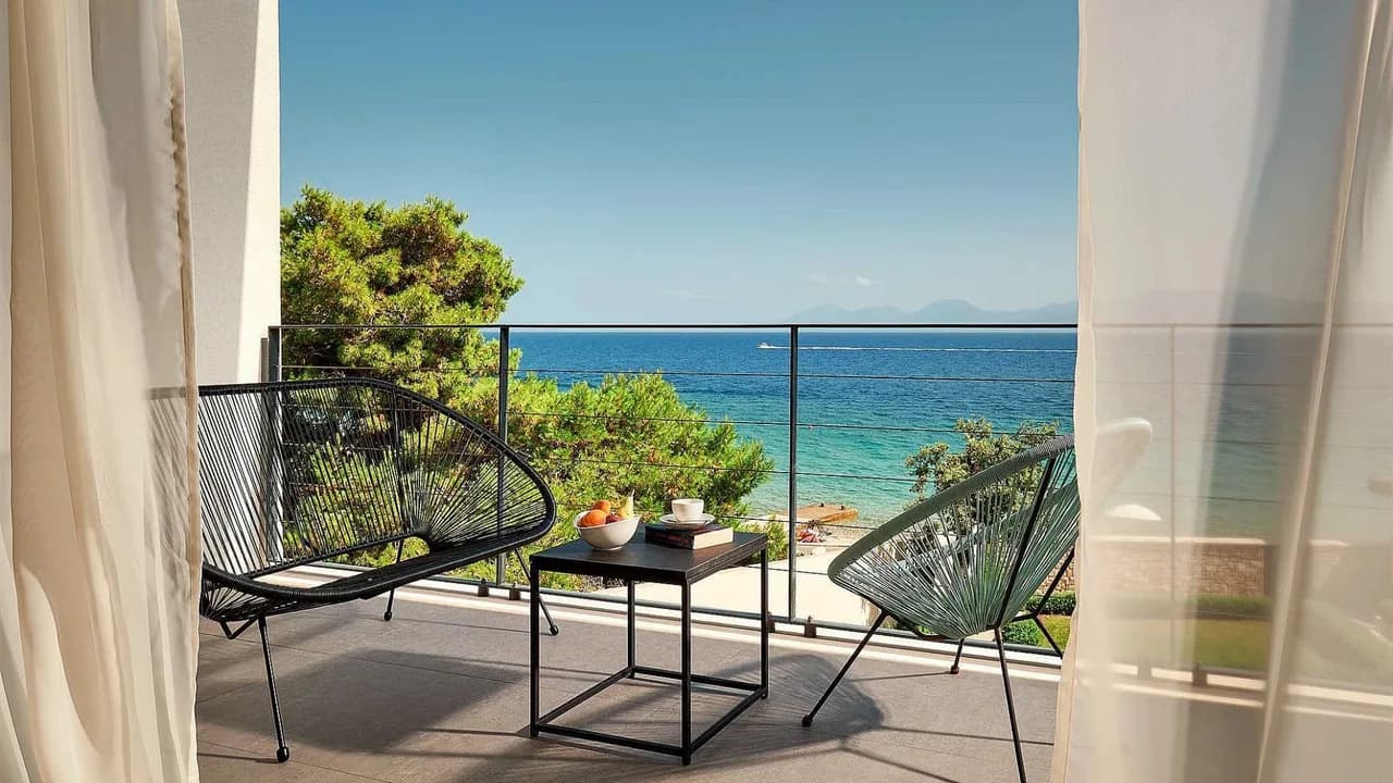 Luxury Villa With Heated Pool and Sea Views photo 5
