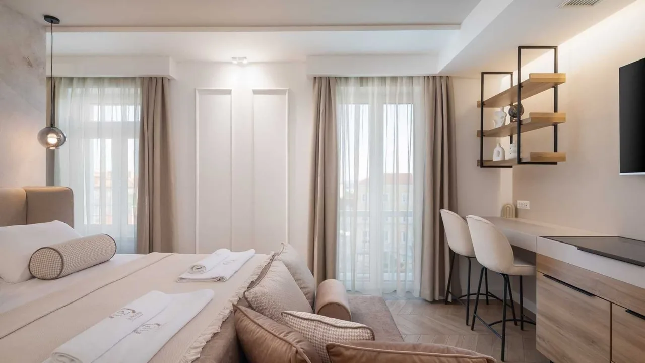 Le Prestige Room Elegant Split Retreat photo 2