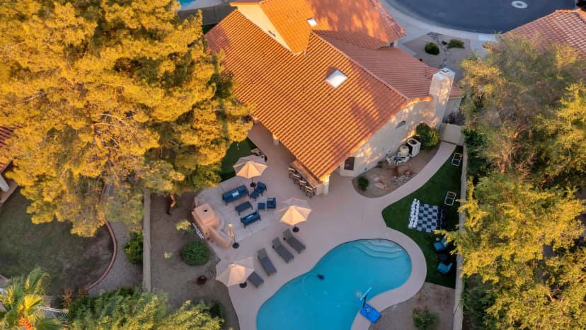 Tranquil Living in Scottsdale Desert Horizon