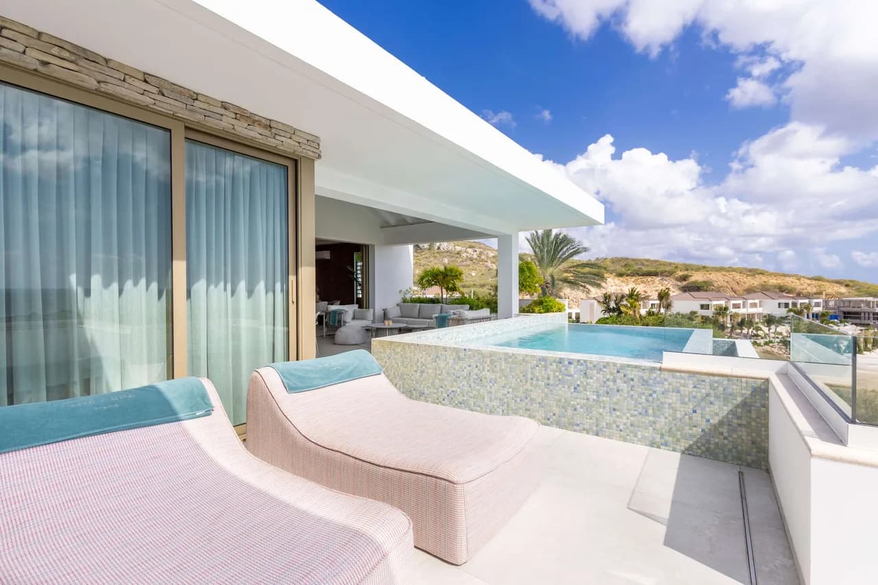 Beachfront Three Bedroom Villa in Sint Michiel photo 2