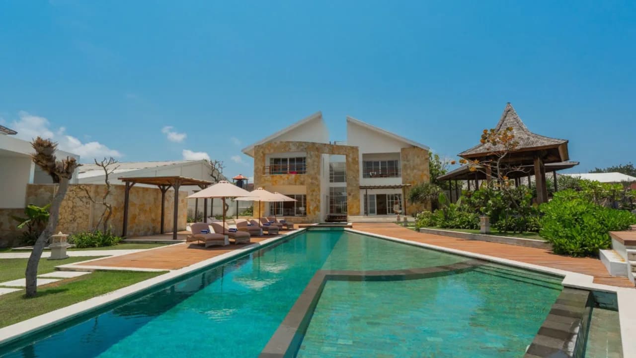 5BR Exquisite Haven of Tranquility in Ketewel