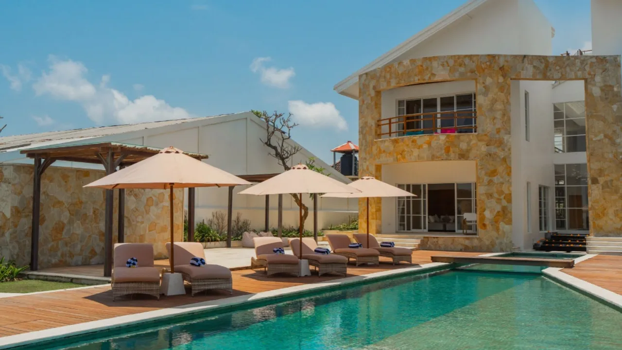 5BR Exquisite Haven of Tranquility in Ketewel photo 2