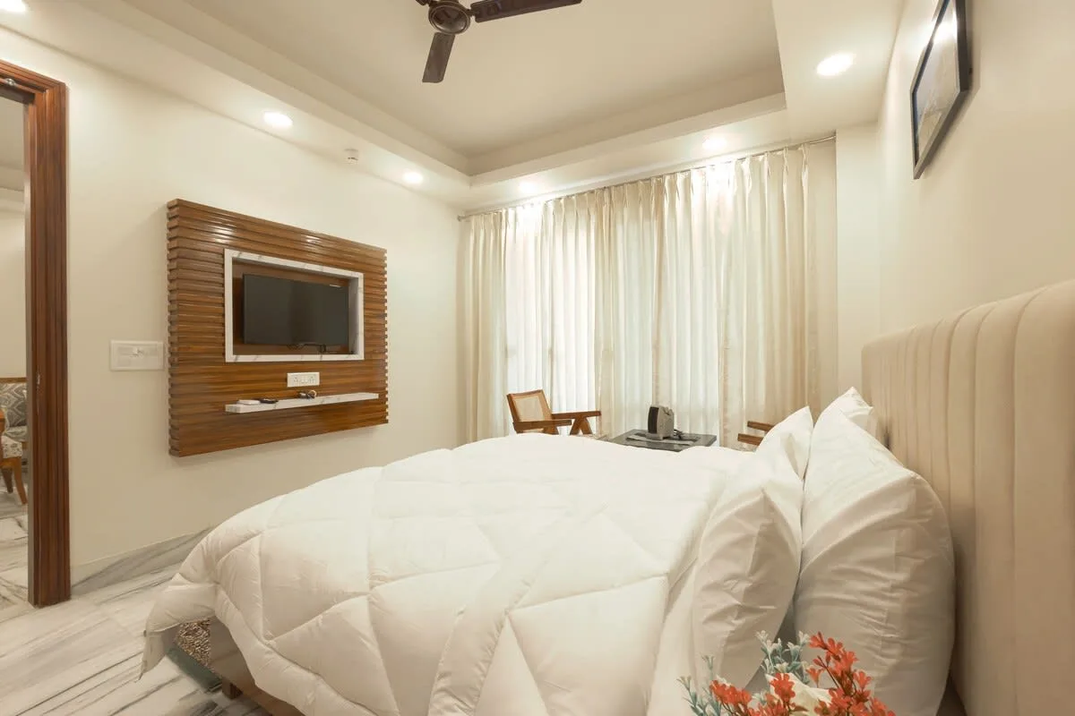 Accessible Luxury Villa in Gurgaon photo 5