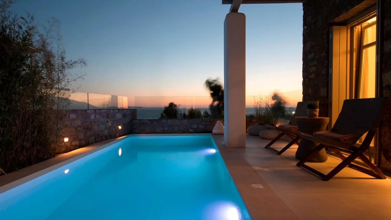Sunset Splendor Coastal Escape With Pool photo 5