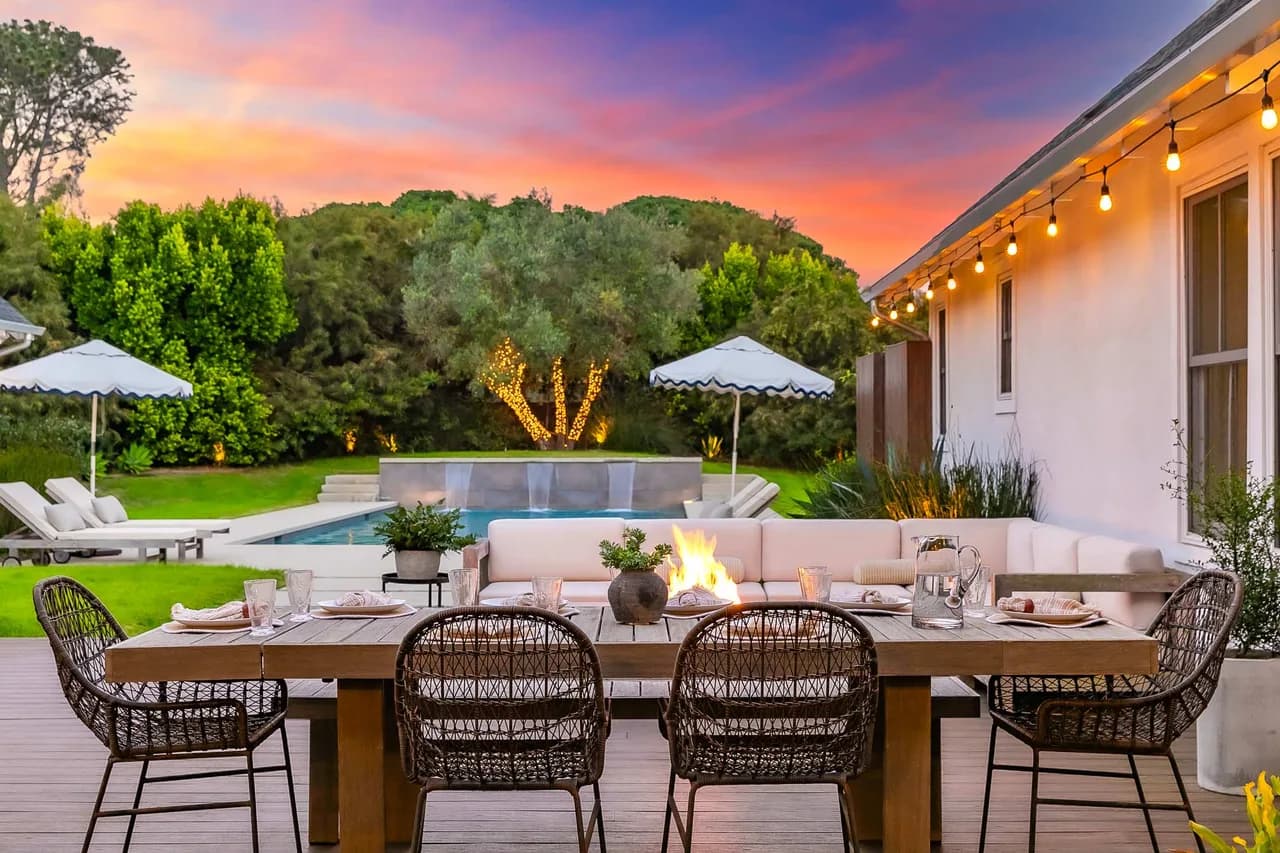 Chic Modern Farmhouse in Encinitas California photo 2