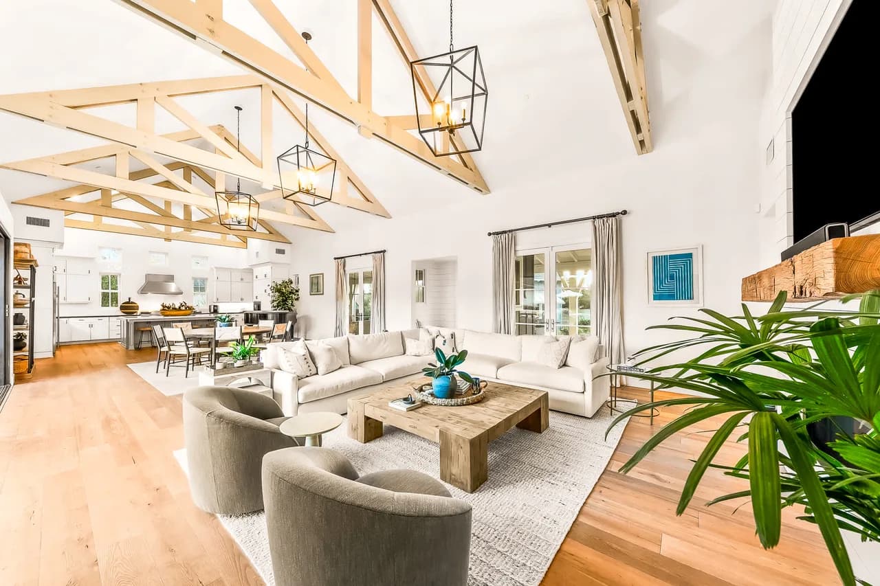Chic Modern Farmhouse in Encinitas California photo 4