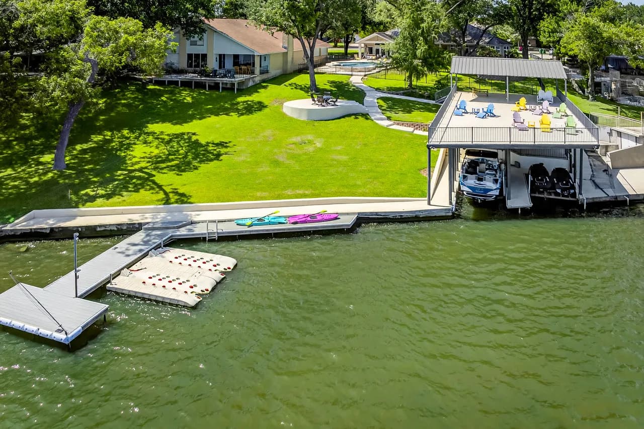 Family-Friendly Retreat in Kingsland Texas photo 4