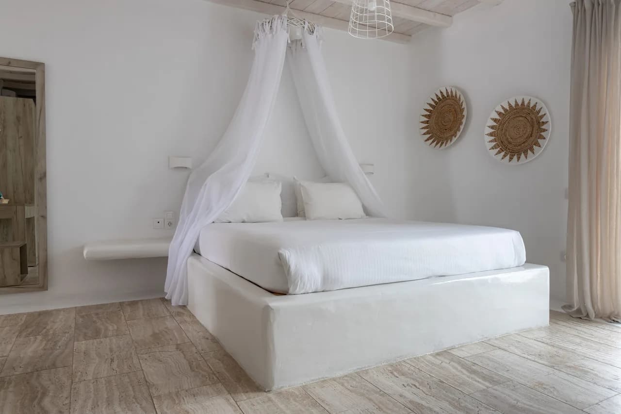 Tranquil Suite with Pool in Elia