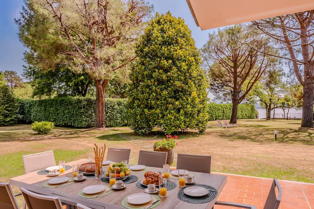 Lakeside Four Bedroom Villa in Italian Lakes photo 2