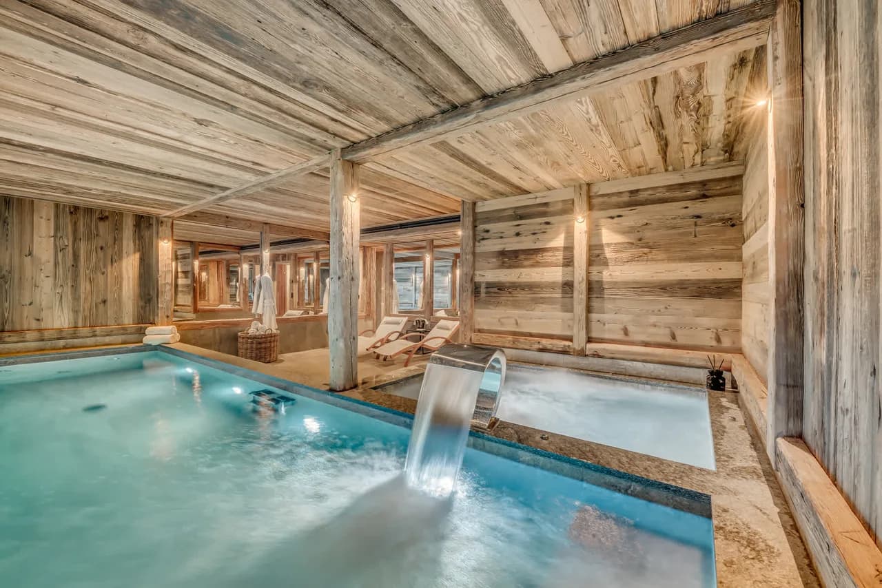 Modern Luxury Chalet Meets Alpine Charm photo 3