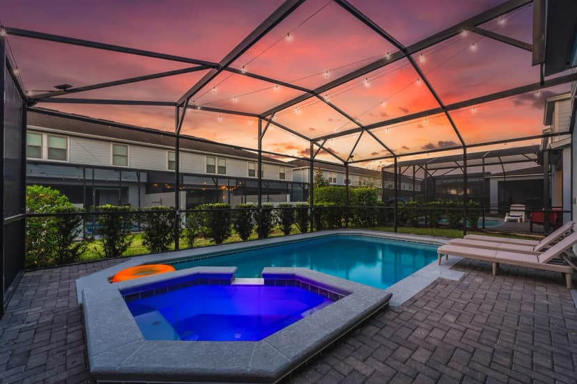 Family home w/ private pool near Disney