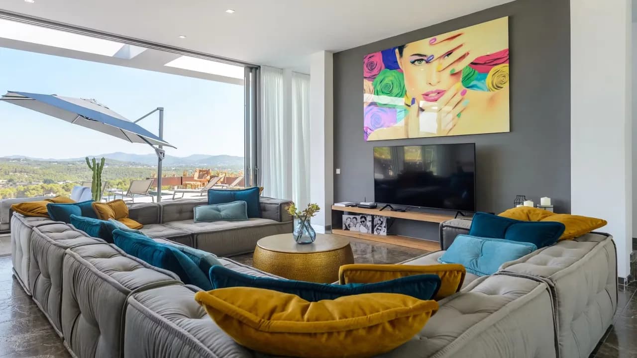 Stunning Modern Villa Overlooking The Golf Course photo 3