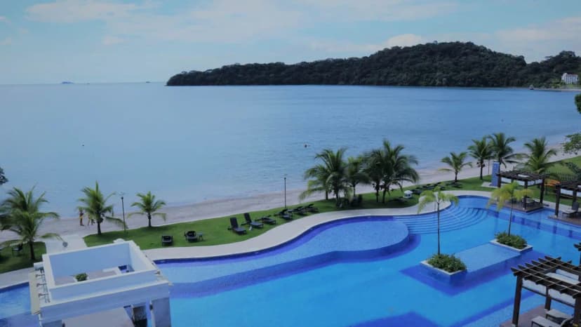 Oceanview Paradise With Rooftop Pool Amenities