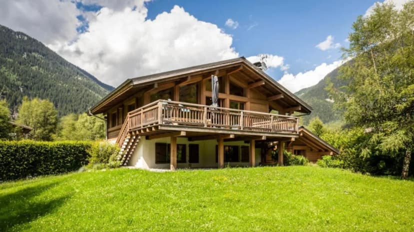 Magnificent Chalet with Sauna and Mont Blanc Views