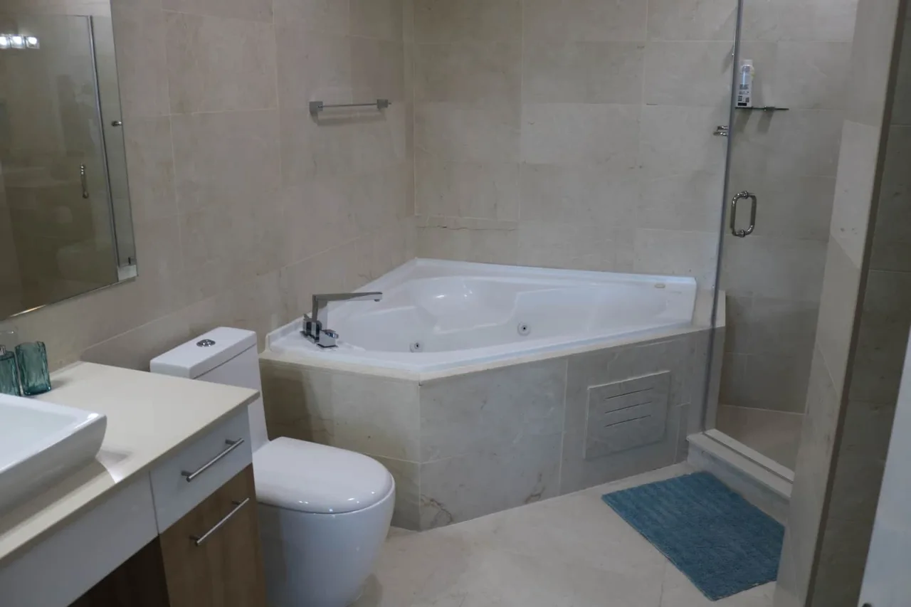 Luxury Residence Tower With Roof Top Pool And Jacu photo 5