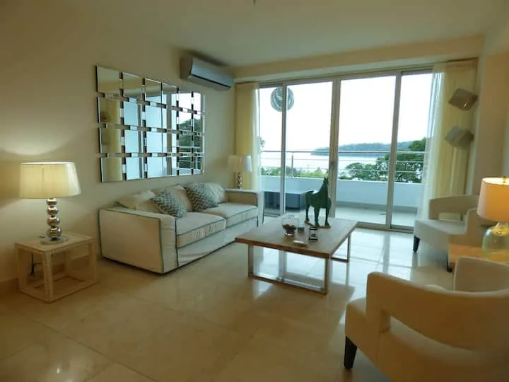 Beachfront Condo with Rooftop Pool photo 4