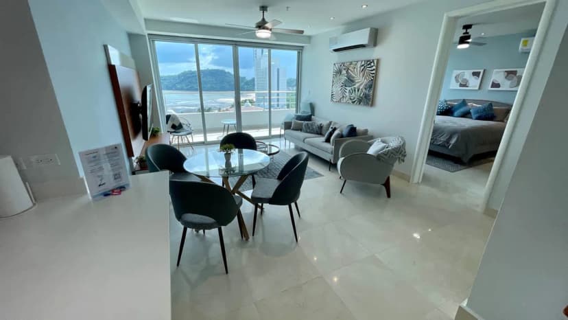 Lovely Two Bedroom Apartment with View of Sea