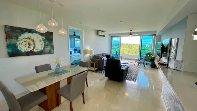 Luxury Apartment With Rooftop Pool & Beach Access