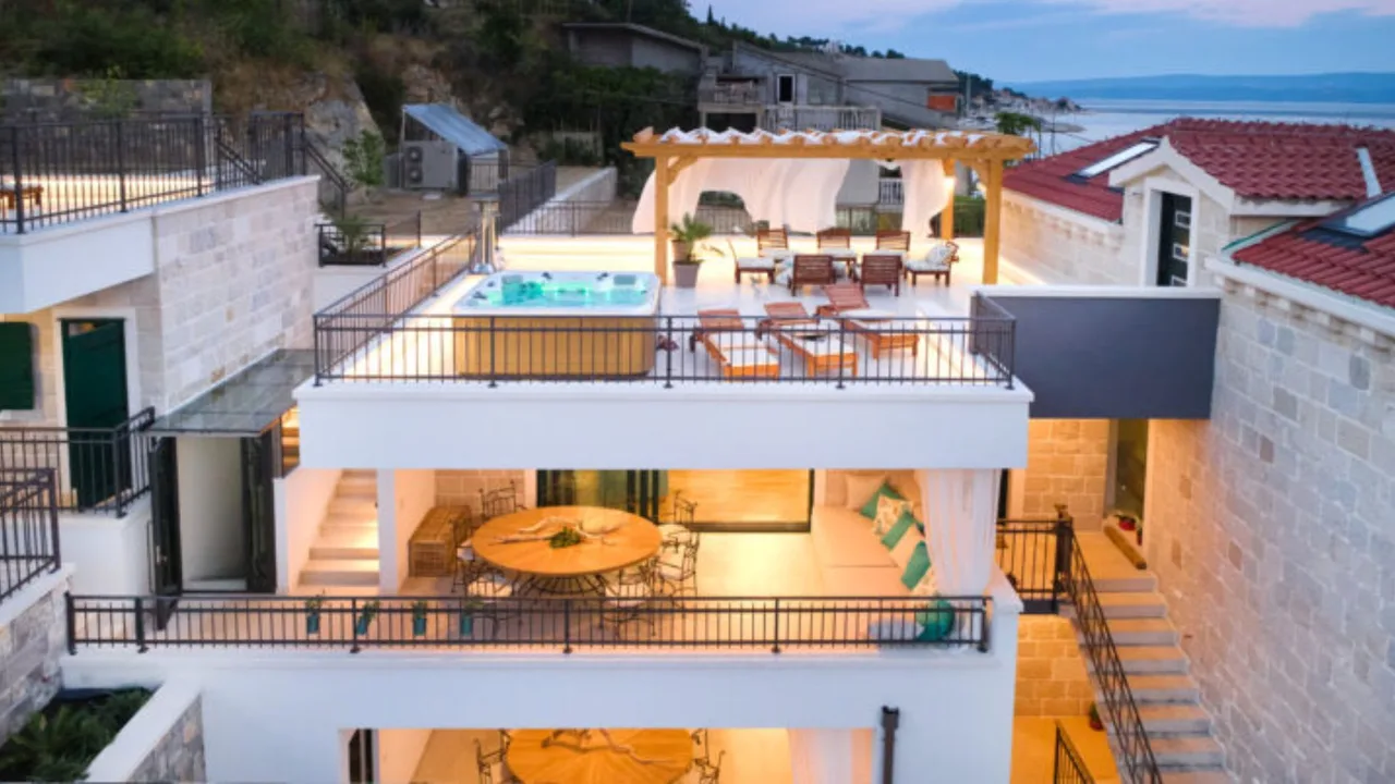 Beautiful 6BR Villa With Infinity Pool And Jacuzzi photo 4