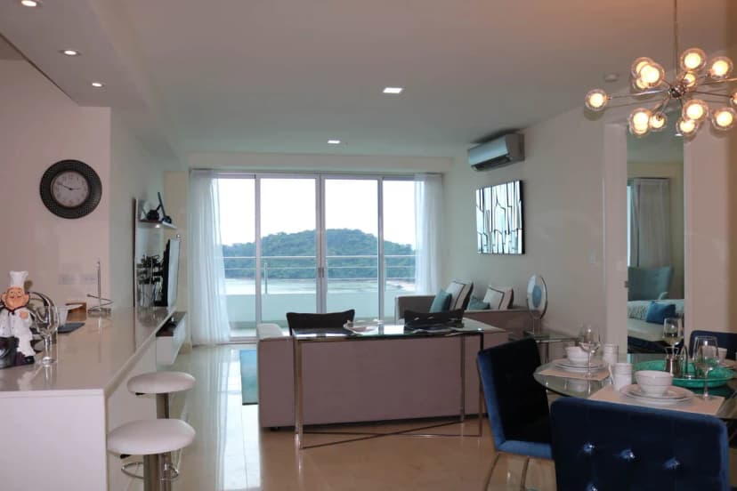 Spectacular Condo With Oceanview