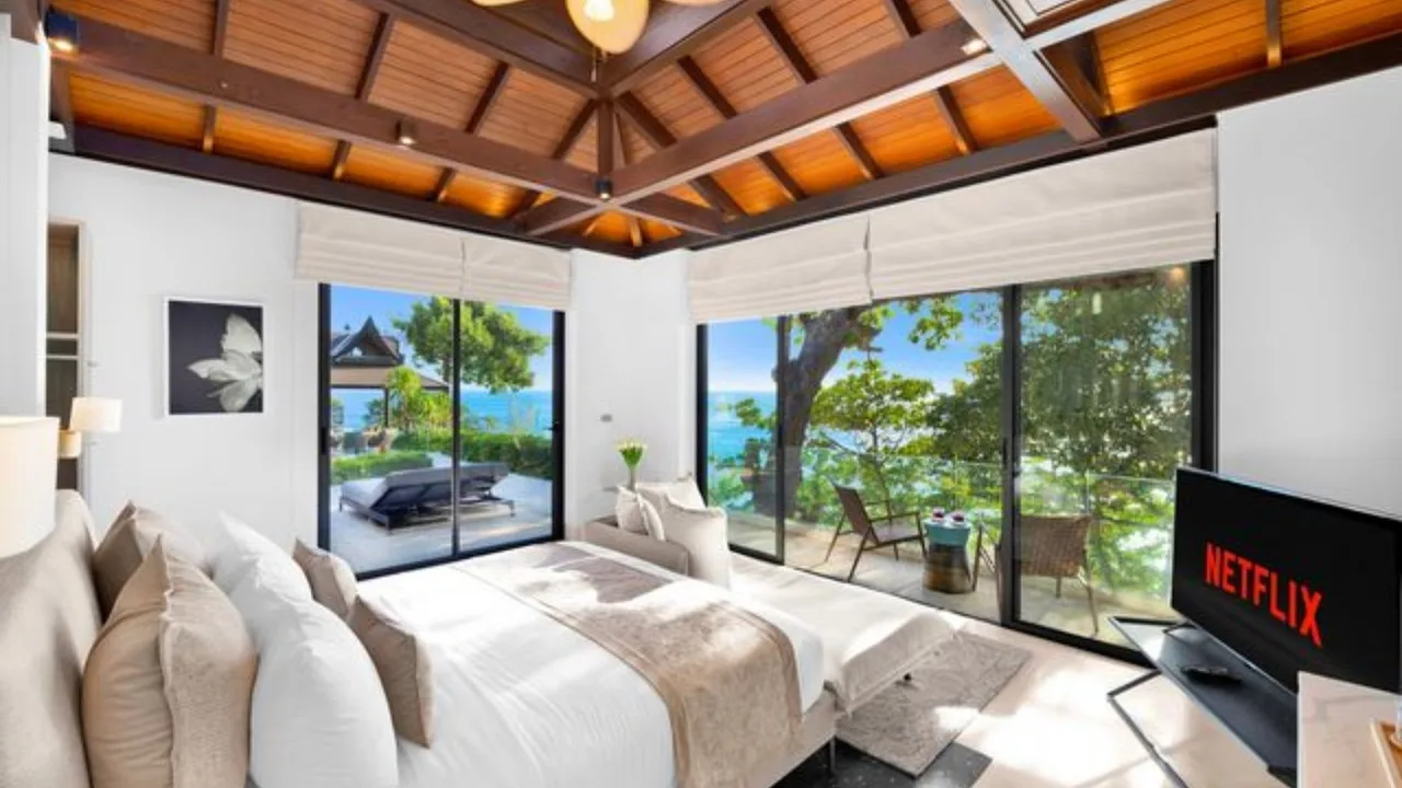 Elevated Luxury Breathtaking 7 Br Oasis With Pool photo 3