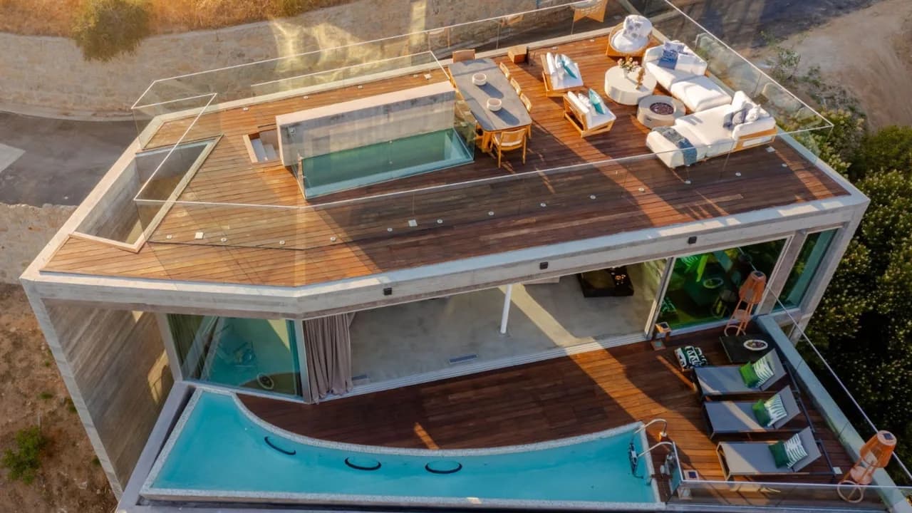 Exceptional Architectural Home in Hollywood Hills photo 4