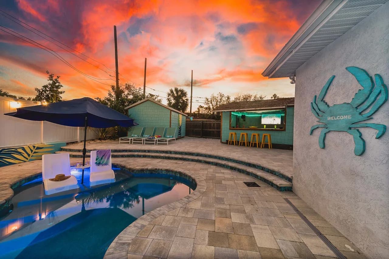 Saltwater Pool Villa in Gulfport, Florida