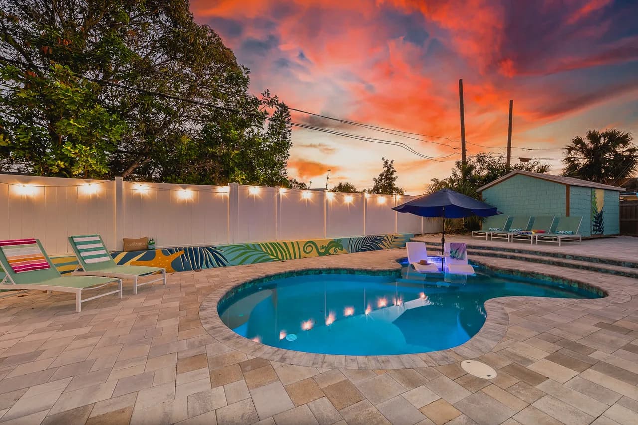 Saltwater Pool Villa in Gulfport, Florida photo 4