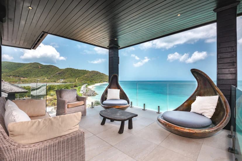 Stunning 4-Bedroom Villa with Gym and Caribbean Sea Views