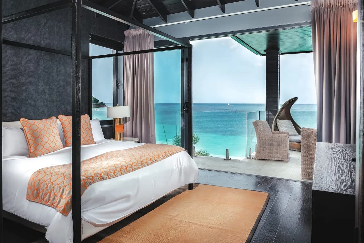 Stunning 4-Bedroom Villa with Gym and Caribbean Sea Views photo 3