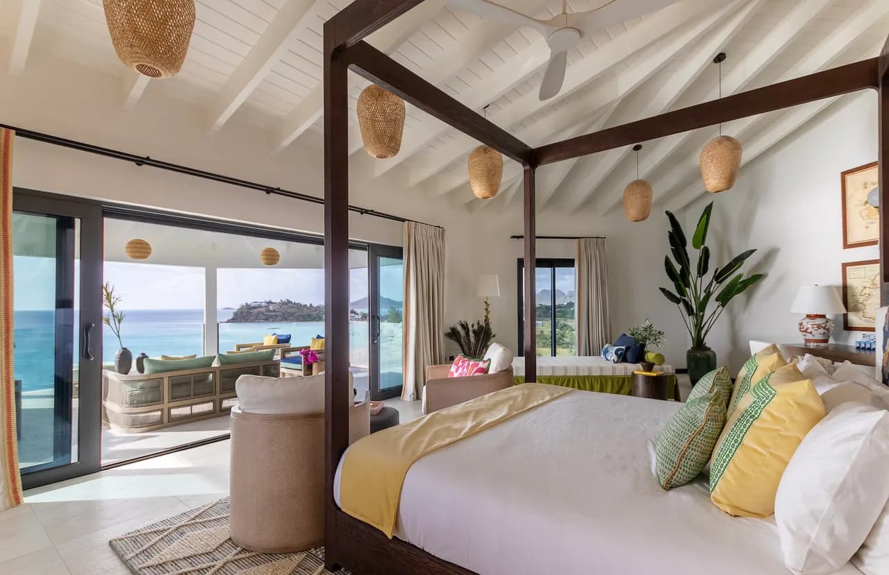 Oceanfront Villa with Private Beach Access photo 3