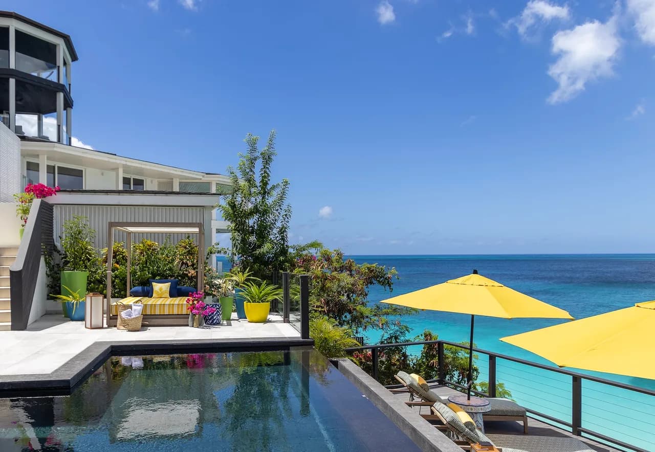 Oceanfront Villa with Private Beach Access photo 4