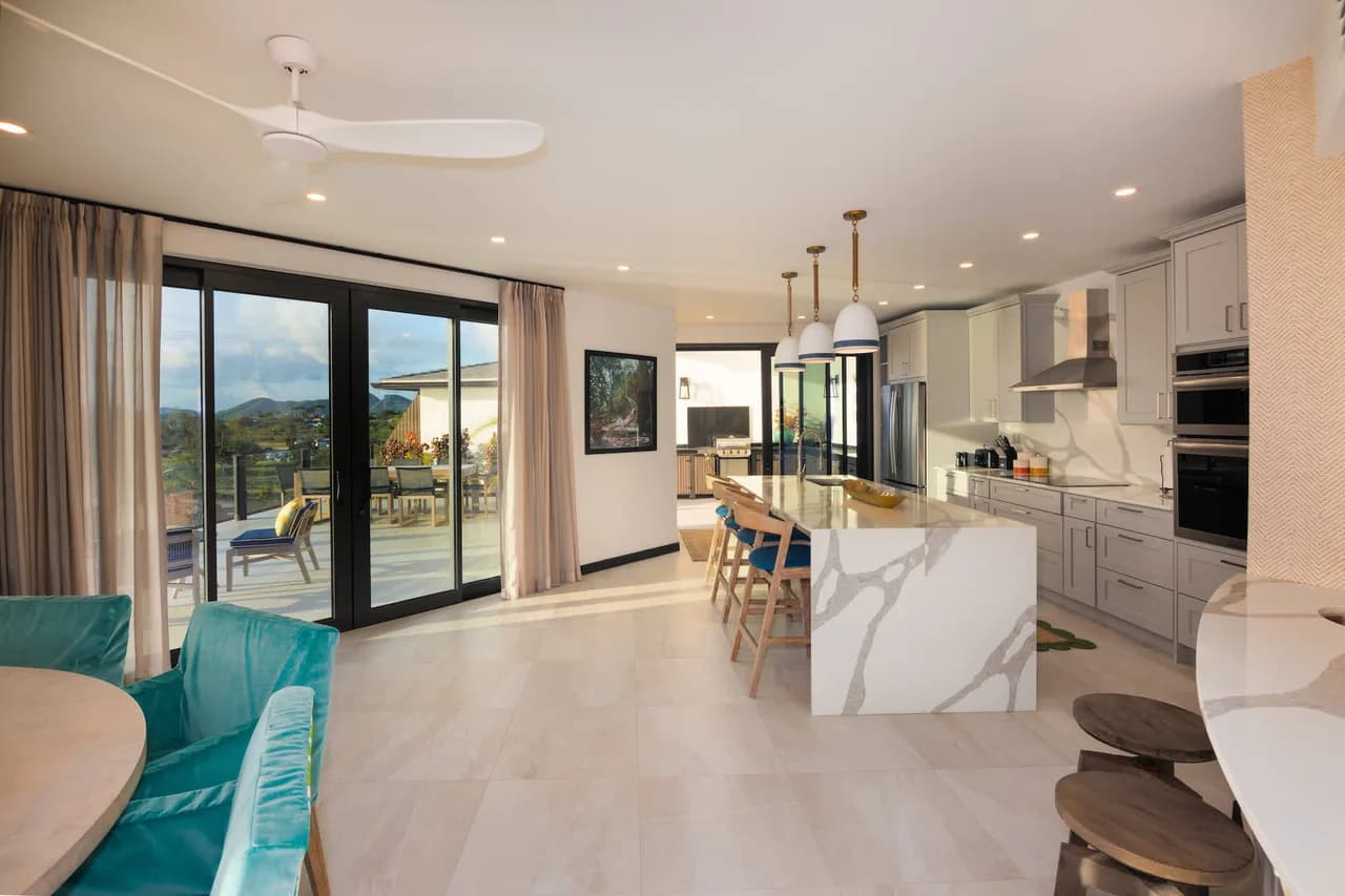 Oceanfront Villa with Private Beach Access photo 5