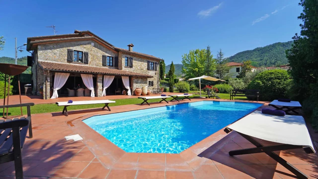 ENCHANTING RESTORED VILLA OUTSIDE BEVERINO VILLAGE photo 2