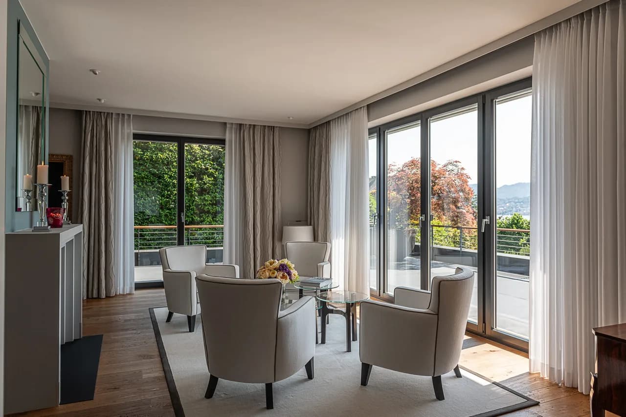 Indulgent Zurich Hideaway Luxe Residence Comfort photo 2